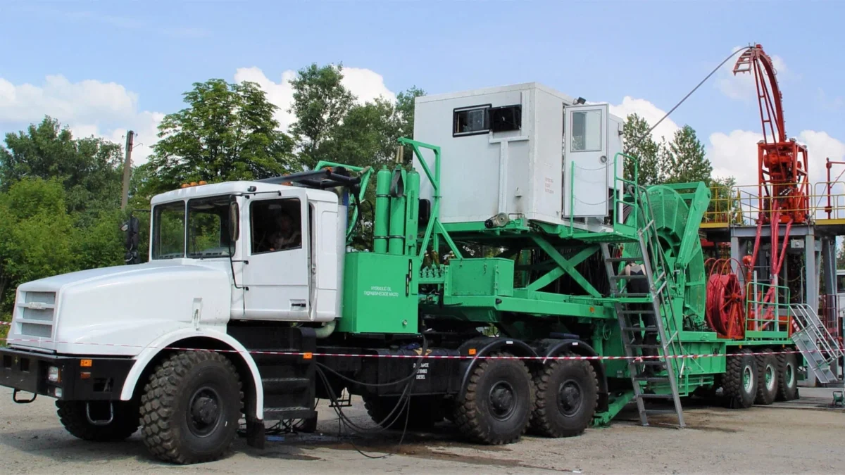 MK30T-40 Coiled Tubing Unit​