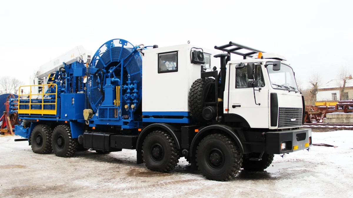 MK30M Coiled Tubing Unit​